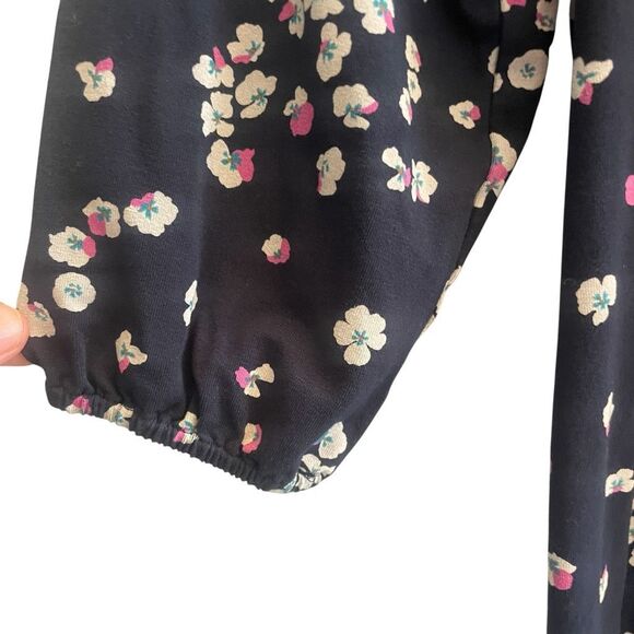 J Jill Wearever Navy Blue Floral Smocked Neck Top Women’s Sz Medium Jersey Knit - Picture 5 of 6